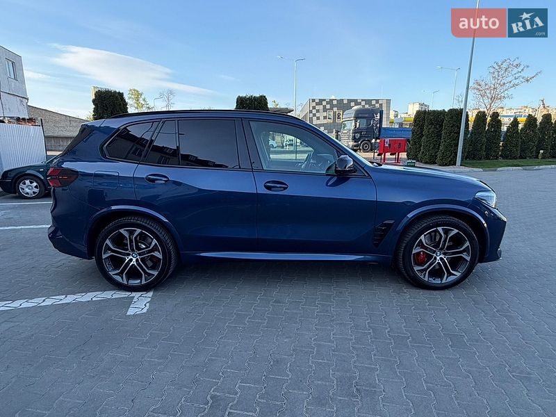 Внедорожник / Кроссовер BMW X5 2022 в Киеве