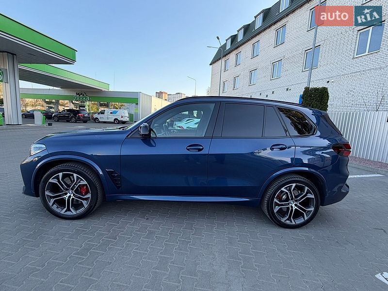 Внедорожник / Кроссовер BMW X5 2022 в Киеве