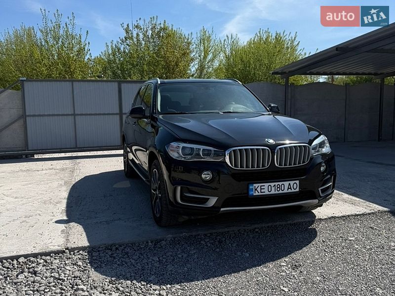 Внедорожник / Кроссовер BMW X5 2015 в Каменском
