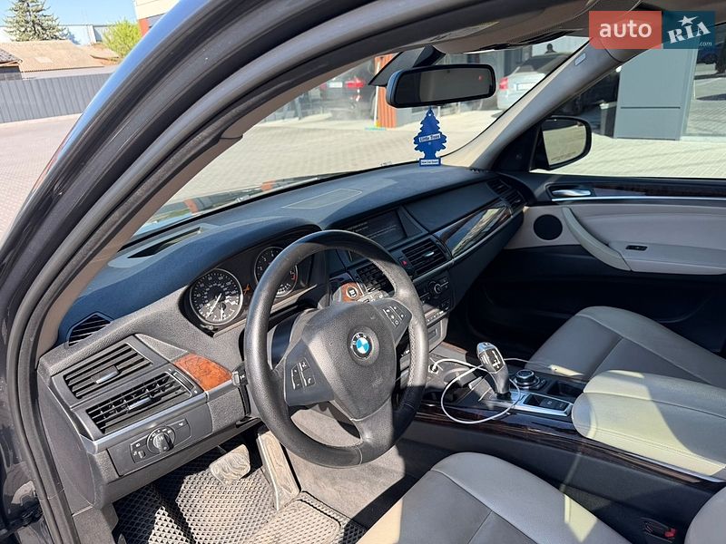 Внедорожник / Кроссовер BMW X5 2011 в Виннице