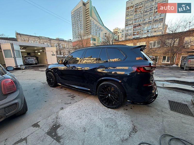 Внедорожник / Кроссовер BMW X5 2022 в Киеве