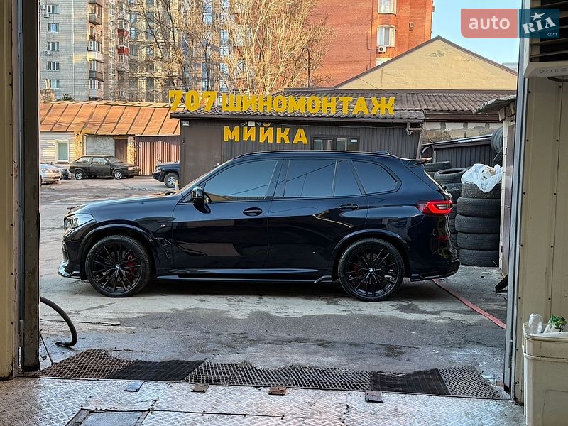 Внедорожник / Кроссовер BMW X5 2022 в Киеве