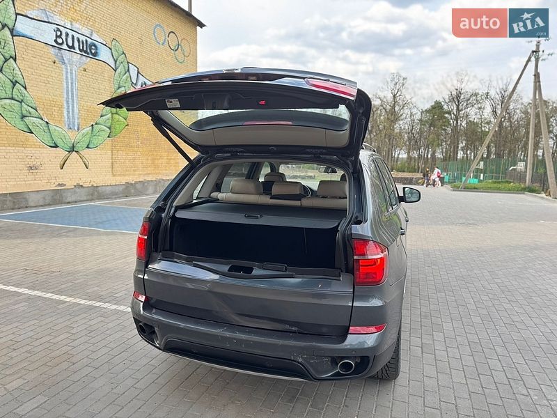 Внедорожник / Кроссовер BMW X5 2012 в Луцке