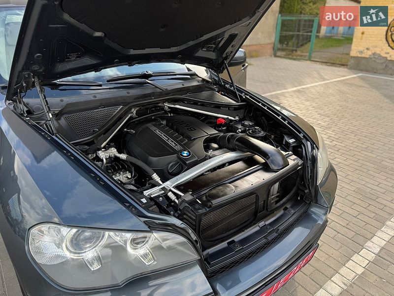 Внедорожник / Кроссовер BMW X5 2012 в Луцке