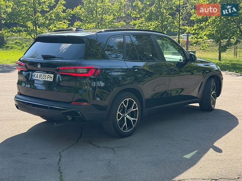 Внедорожник / Кроссовер BMW X5 2021 в Киеве