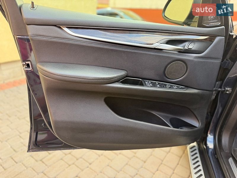 Внедорожник / Кроссовер BMW X5 2015 в Тернополе