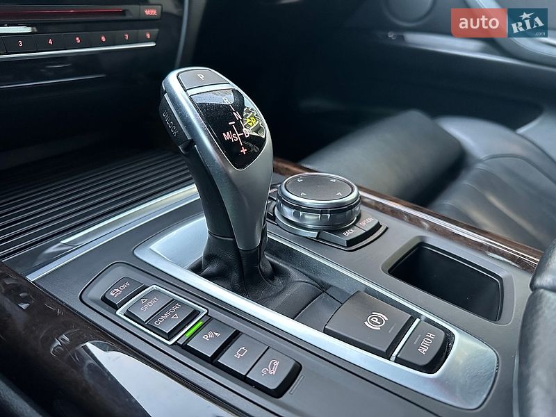 Внедорожник / Кроссовер BMW X5 2016 в Киеве