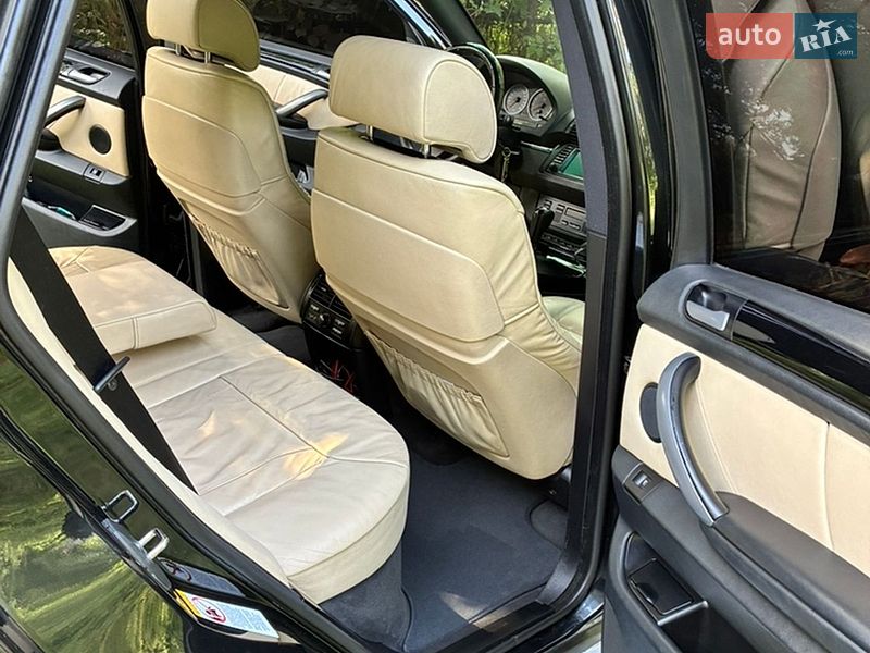 Внедорожник / Кроссовер BMW X5 2005 в Киеве