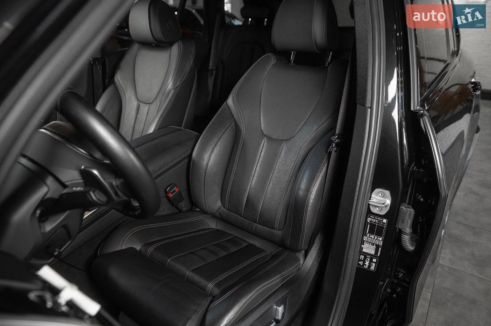 2020 BMW X5 - мініатюра 23