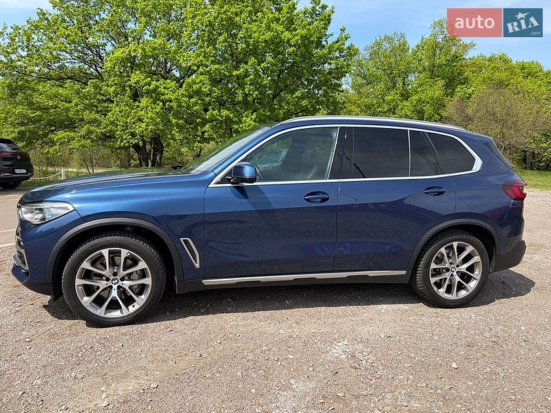 Внедорожник / Кроссовер BMW X5 2020 в Киеве