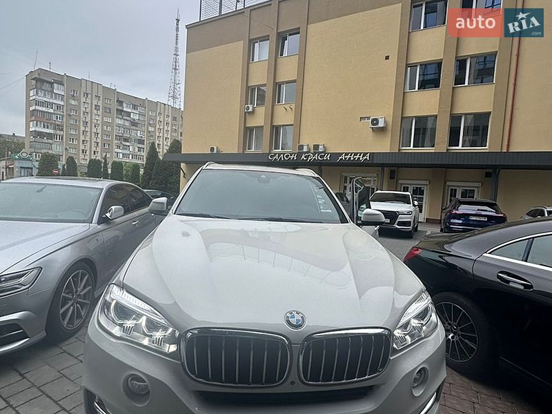 Позашляховик / Кросовер BMW X5 2014 в Івано-Франківську