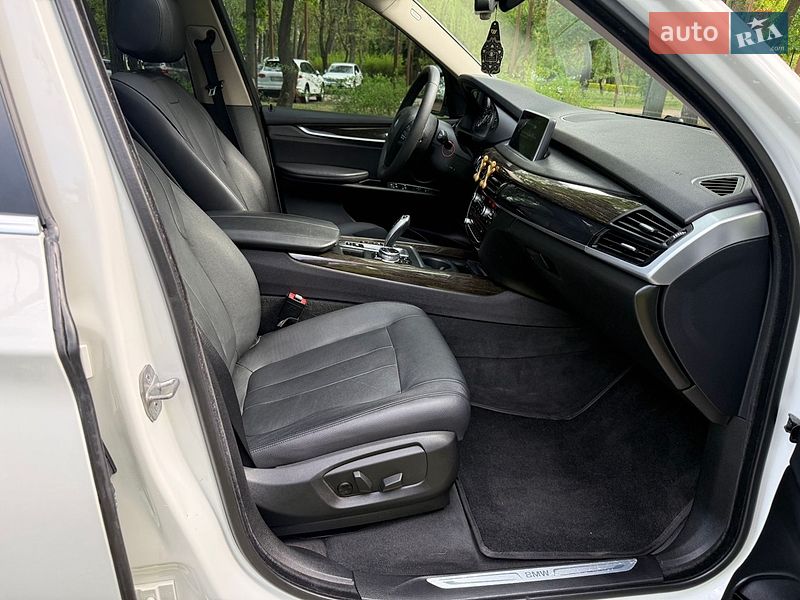 Внедорожник / Кроссовер BMW X5 2014 в Киеве