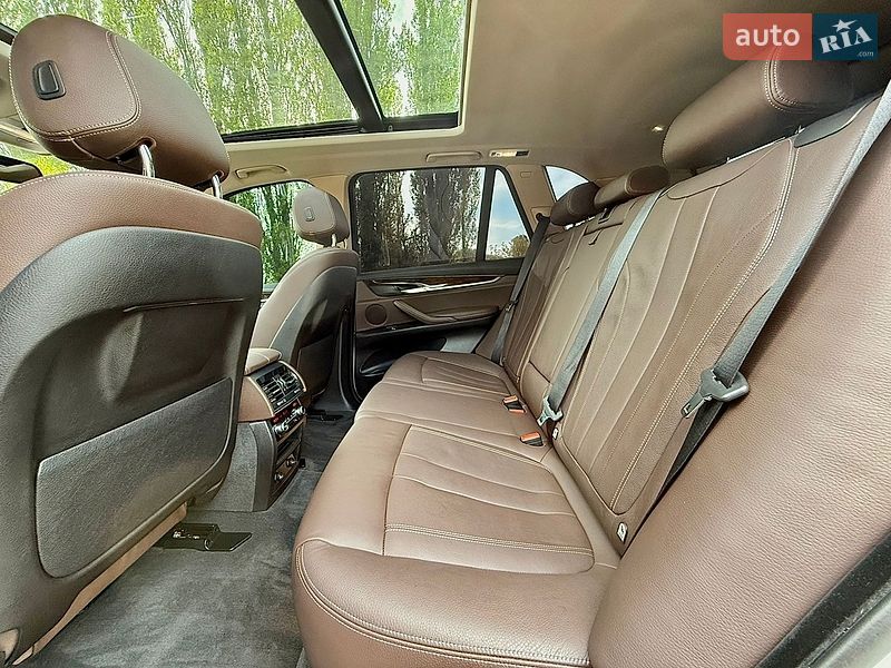 Внедорожник / Кроссовер BMW X5 2015 в Лубнах