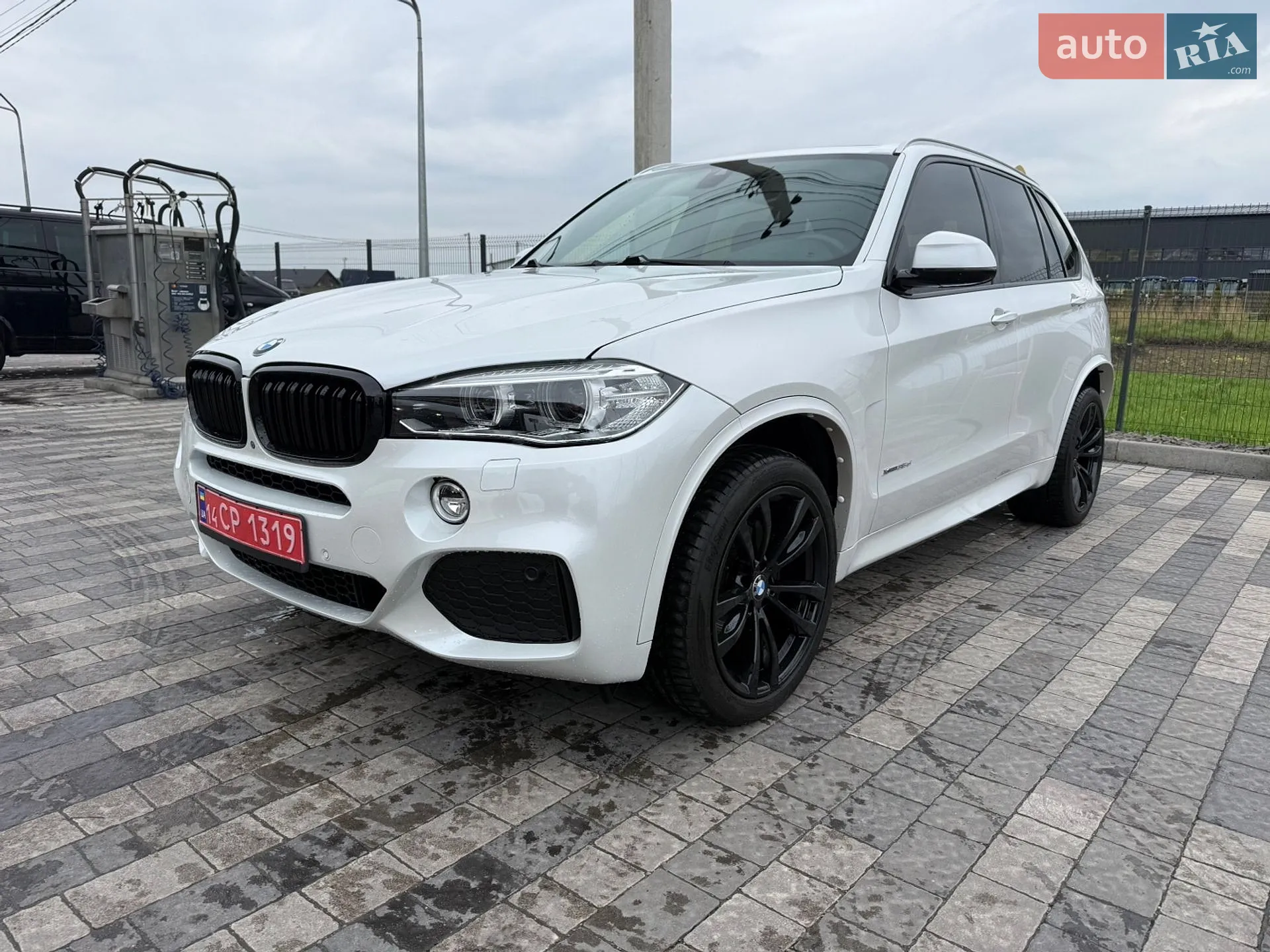 2016 BMW X5 - мініатюра 2