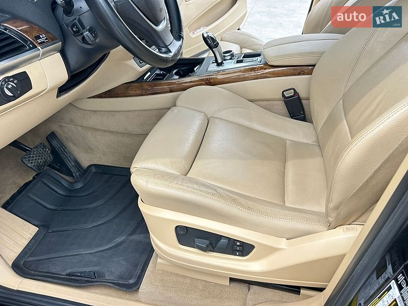Внедорожник / Кроссовер BMW X5 2013 в Солотвине