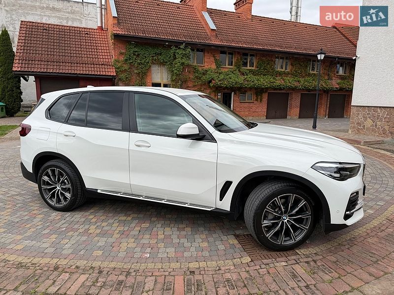 Внедорожник / Кроссовер BMW X5 2021 в Стрые