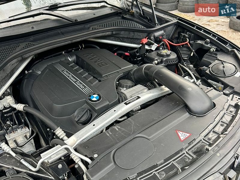 Внедорожник / Кроссовер BMW X5 2014 в Запорожье