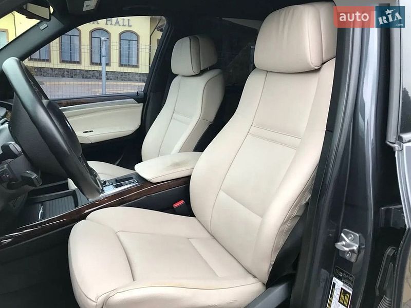 Внедорожник / Кроссовер BMW X5 2010 в Днепре