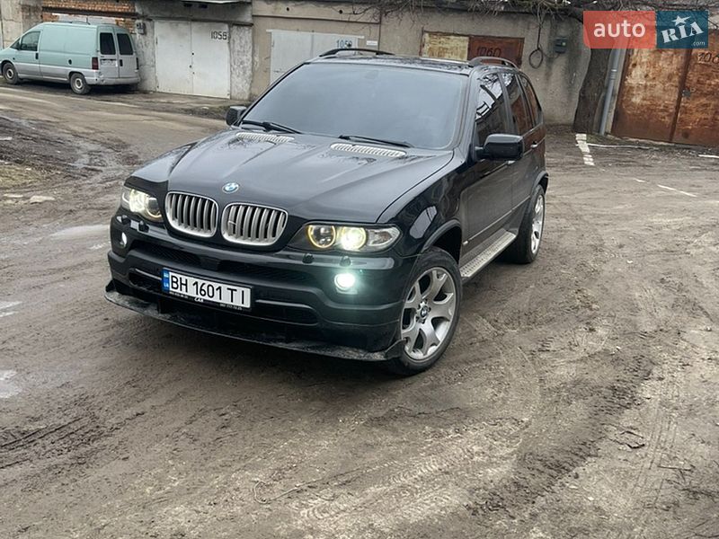 Внедорожник / Кроссовер BMW X5 2004 в Одессе