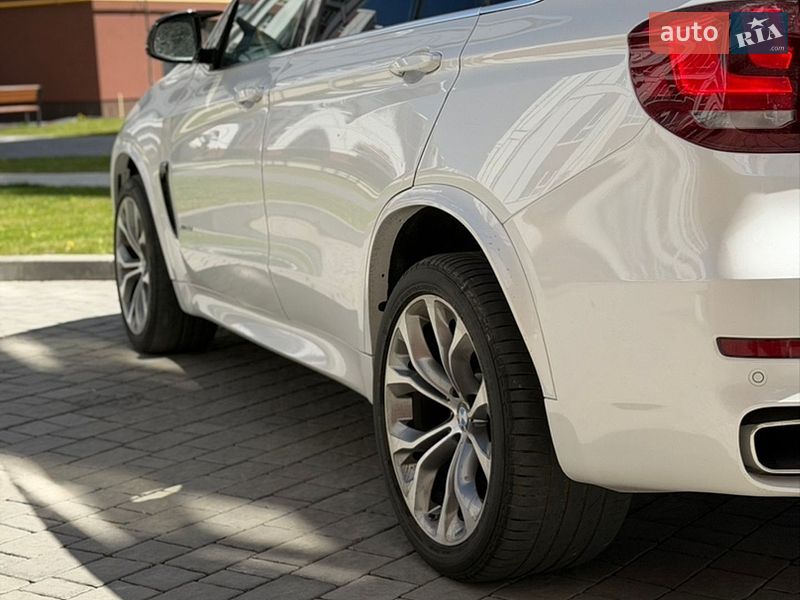 Внедорожник / Кроссовер BMW X5 2015 в Ивано-Франковске