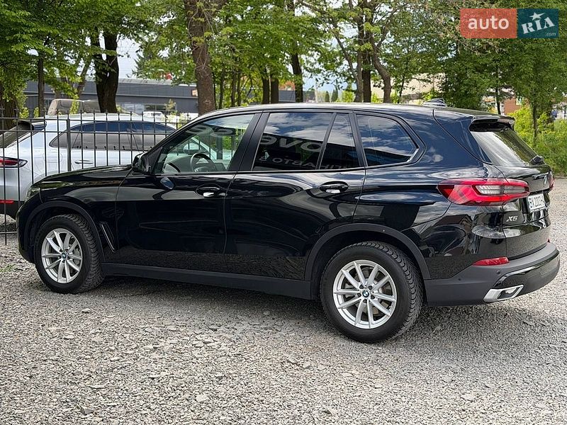 Внедорожник / Кроссовер BMW X5 2021 в Хмельницком