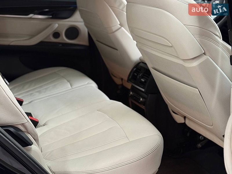Позашляховик / Кросовер BMW X5 2015 в Львові
