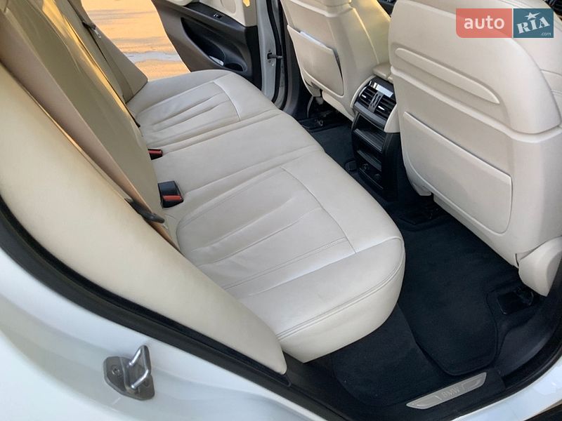 Внедорожник / Кроссовер BMW X5 2015 в Полтаве