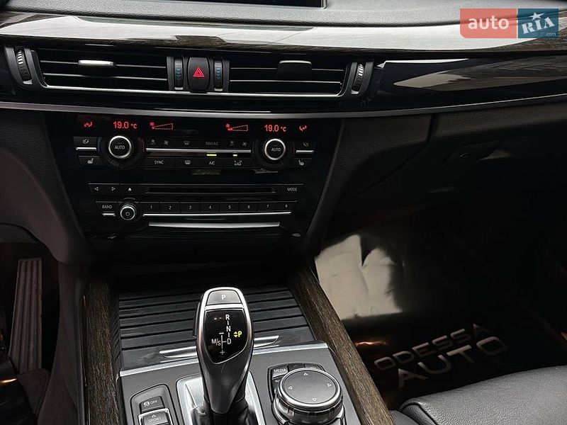 Внедорожник / Кроссовер BMW X5 2015 в Одессе