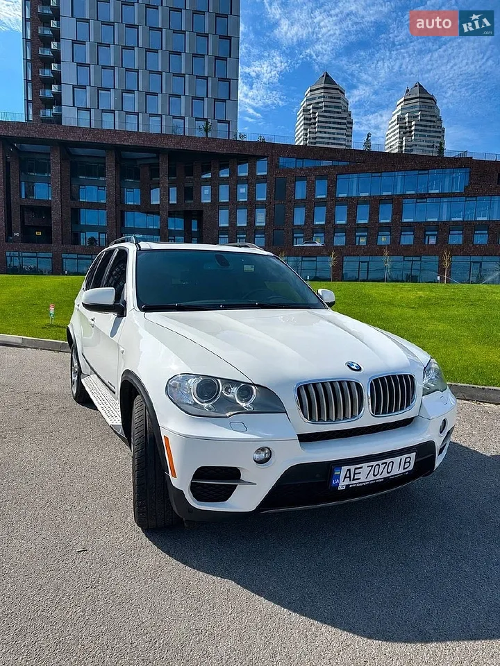 2011 BMW X5 - мініатюра 21