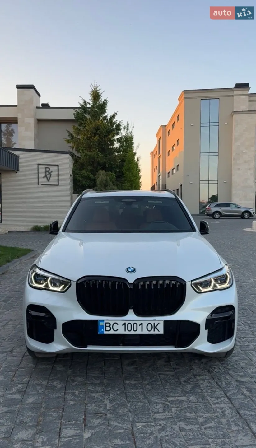 2022 BMW X5 - фото 1