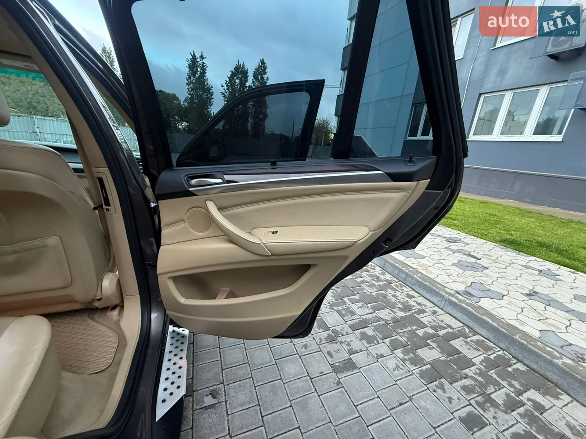 2010 BMW X5 - мініатюра 47