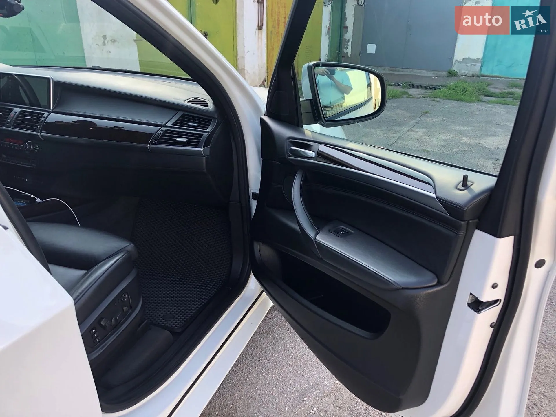 2010 BMW X5 - мініатюра 8