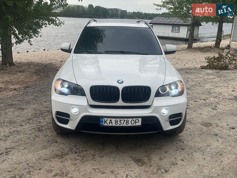 Позашляховик / Кросовер BMW X5 2012 в Києві