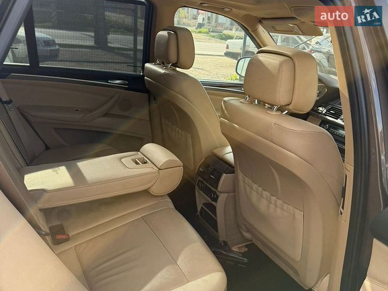 Внедорожник / Кроссовер BMW X5 2013 в Ивано-Франковске