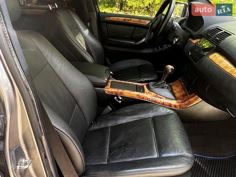 Внедорожник / Кроссовер BMW X5 2004 в Житомире