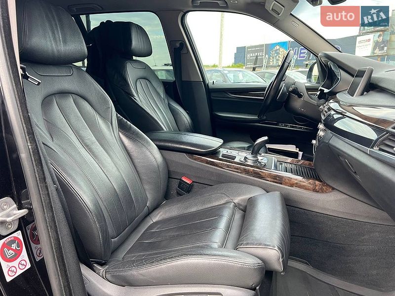 Позашляховик / Кросовер BMW X5 2015 в Львові