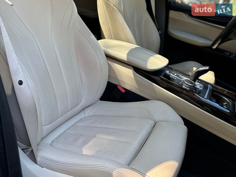 Внедорожник / Кроссовер BMW X5 2016 в Киеве