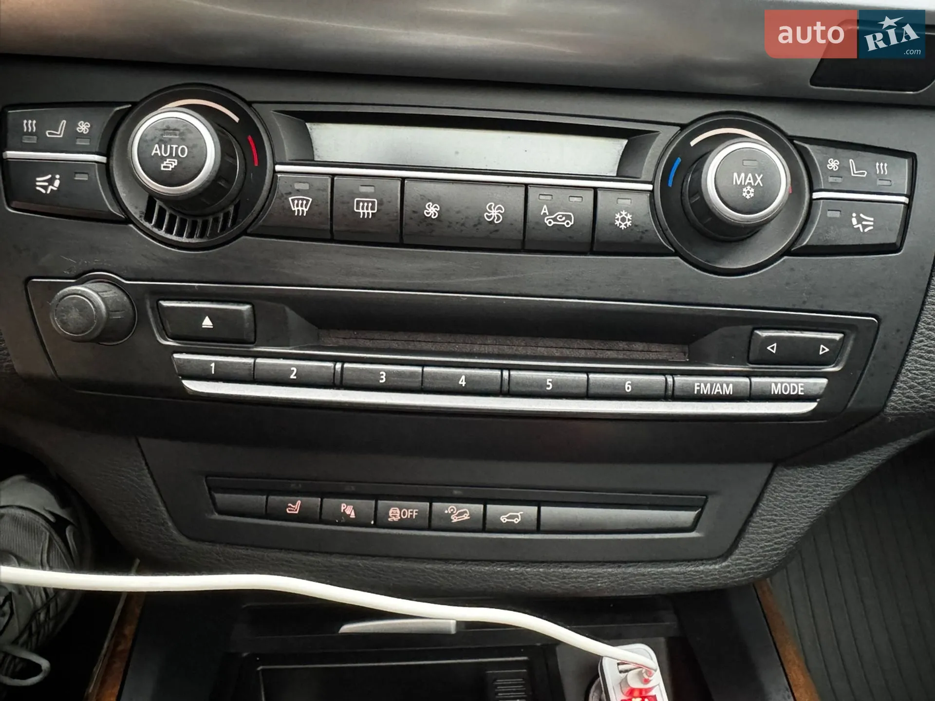 2011 BMW X5 - мініатюра 26
