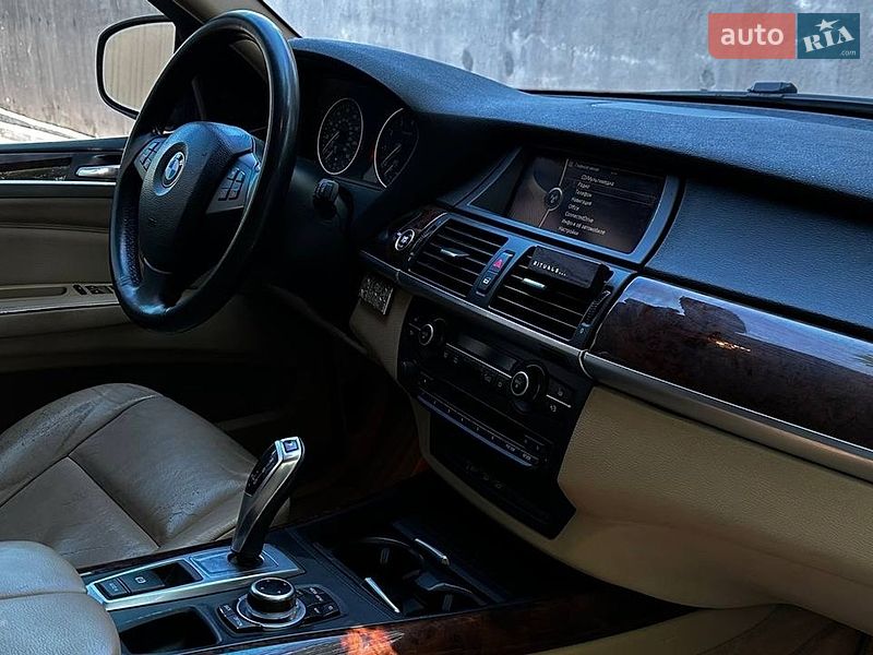 Позашляховик / Кросовер BMW X5 2012 в Миколаєві