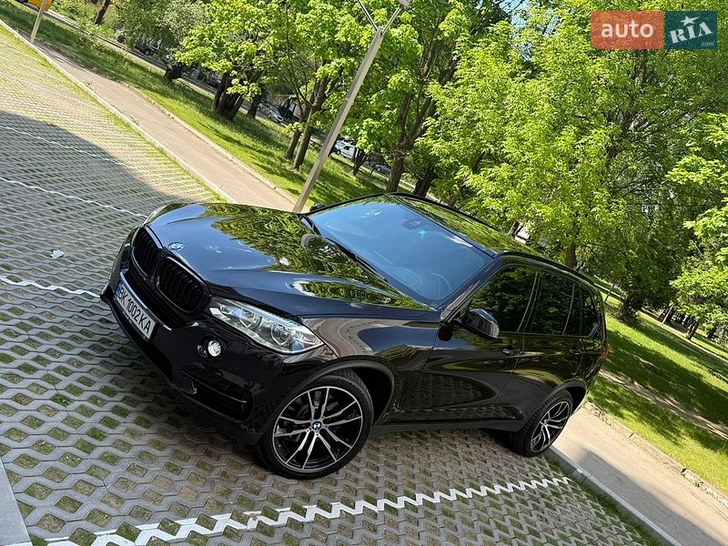 Внедорожник / Кроссовер BMW X5 2015 в Ровно
