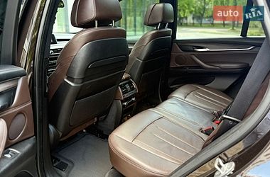 Внедорожник / Кроссовер BMW X5 2015 в Ровно