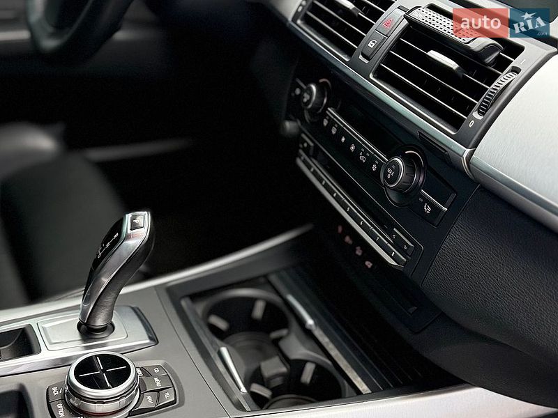 Позашляховик / Кросовер BMW X5 2010 в Чернівцях фото 28 Позашляховик / Кросовер BMW X5 2010 в Чернівцях