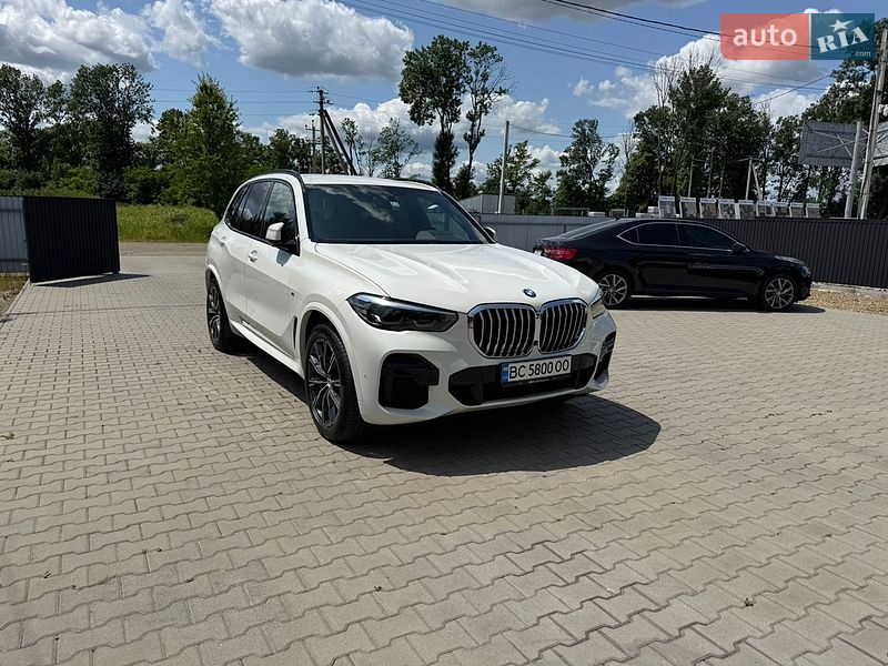 Позашляховик / Кросовер BMW X5 2022 в Мостиській