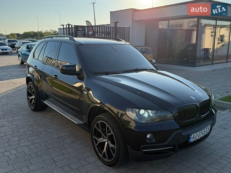 Внедорожник / Кроссовер BMW X5 2009 в Ужгороде