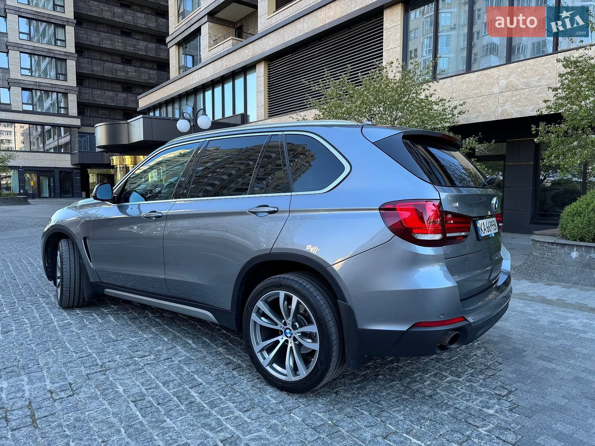 2016 BMW X5 - мініатюра 3