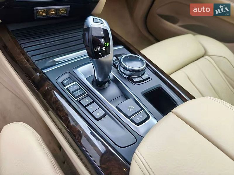 Позашляховик / Кросовер BMW X5 2014 в Києві