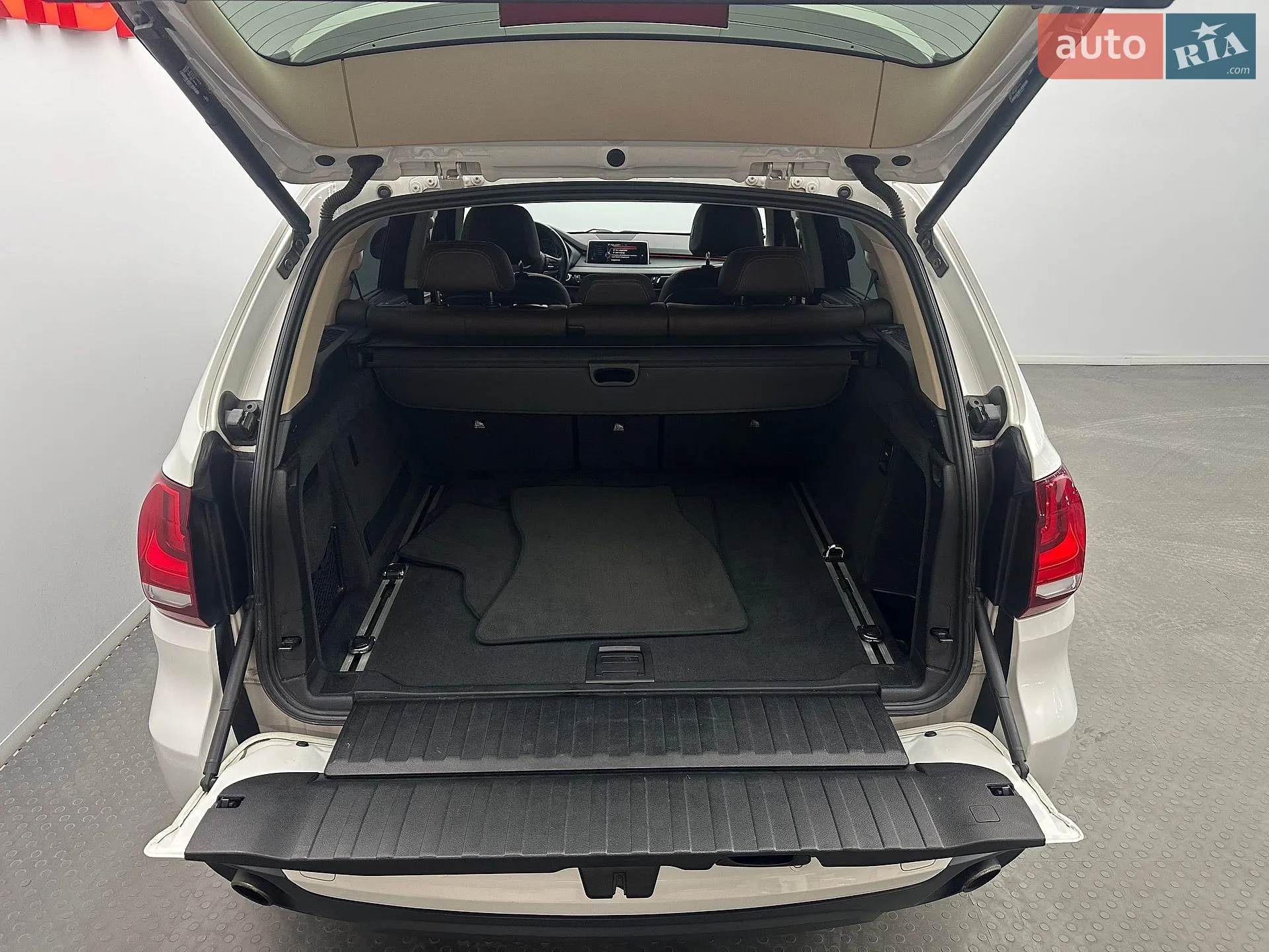 2016 BMW X5 - мініатюра 8