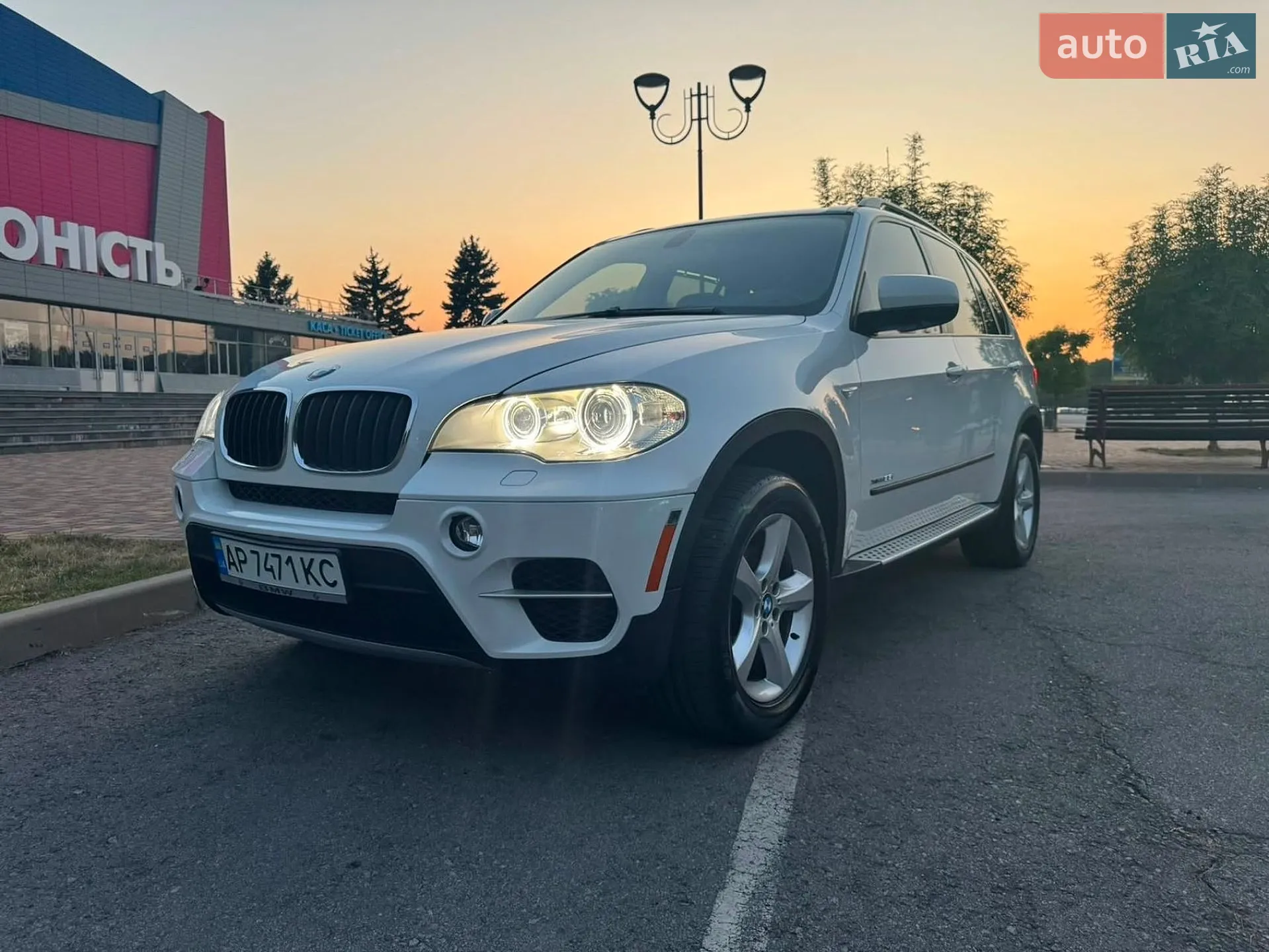 2011 BMW X5 - мініатюра 2