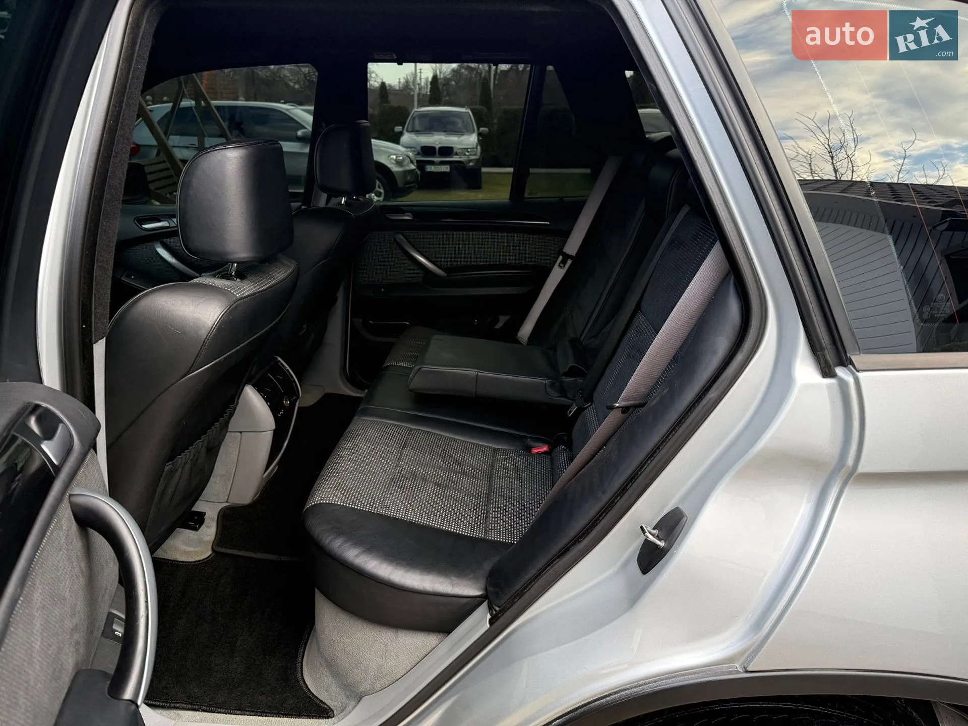 2019 Toyota Land Cruiser - мініатюра 36