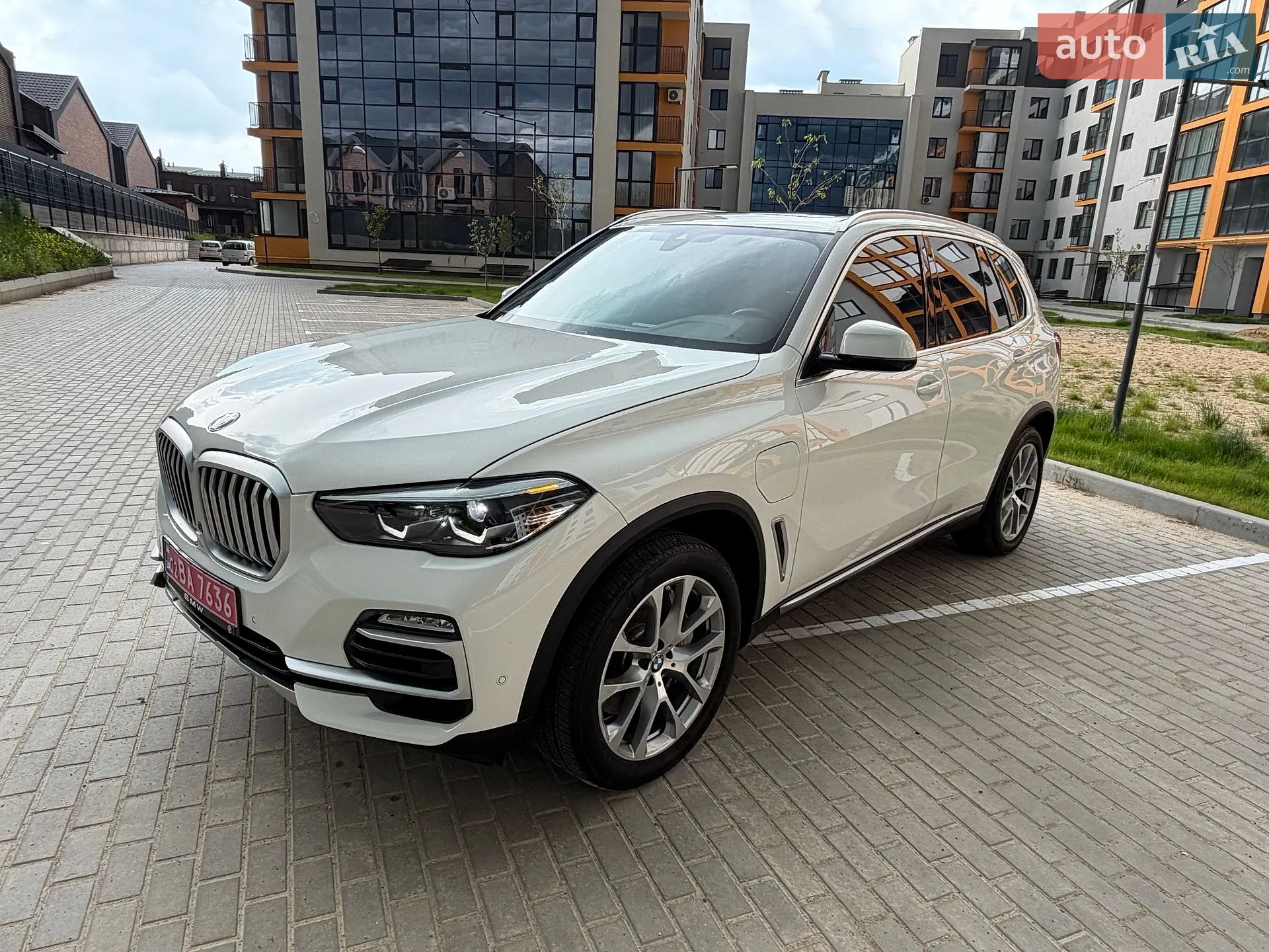 2020 BMW X5 - фото 1